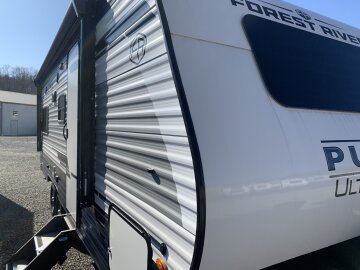 2025 Palomino Puma