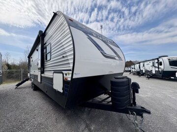 New 2025 Palomino Puma