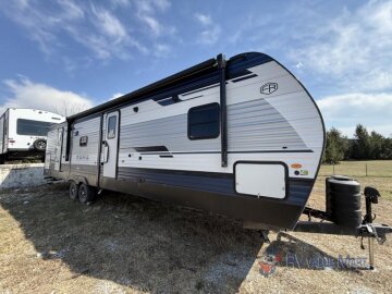 New 2025 Palomino Puma 32BH2B