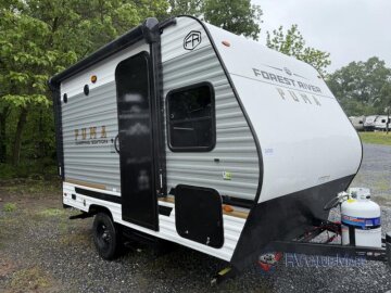 New 2025 Palomino Puma