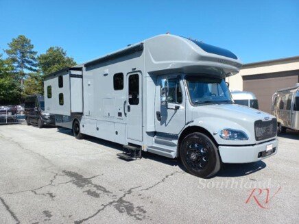 Photo 1 for New 2025 Renegade Valencia