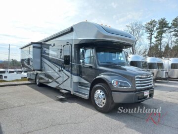 New 2025 Renegade Valencia