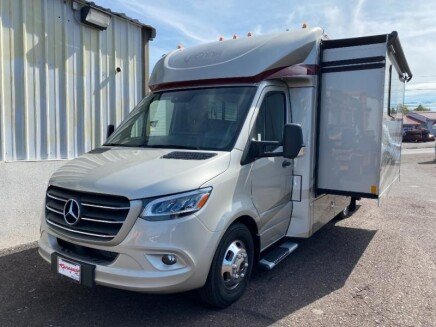 Photo 1 for New 2025 Renegade Vienna
