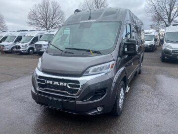 New 2025 Roadtrek Chase
