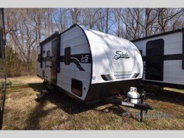 New 2025 Shasta Oasis