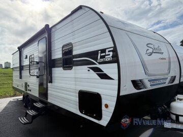 New 2025 Shasta Oasis