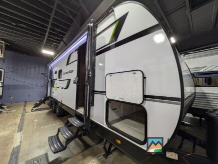 Photo 1 for New 2025 Starcraft Autumn Ridge 26RLS