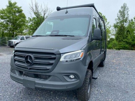 Photo 1 for New 2025 Storyteller Overland Mode