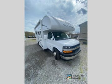 New 2025 Thor Four Winds