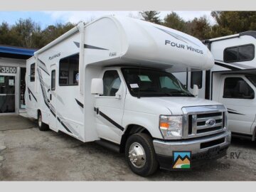 New 2025 Thor Four Winds 28Z