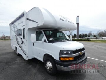 New 2025 Thor Four Winds