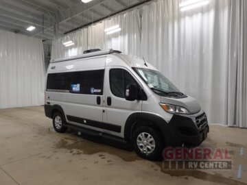 New 2025 Thor Rize 18M