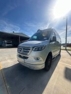 Thumbnail Photo 3 for New 2025 Tiffin Allegro