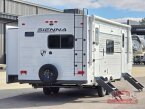Thumbnail Photo 3 for New 2025 Venture Sienna