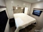 Thumbnail Photo 5 for New 2025 Venture Sienna