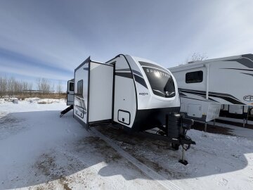 New 2025 Venture SportTrek