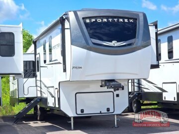 New 2025 Venture SportTrek STTF353VIK