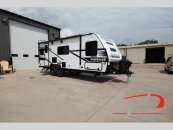 New 2025 Winnebago Micro Minnie 2225RL