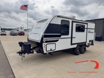 New 2025 Winnebago Micro Minnie 2108FBS