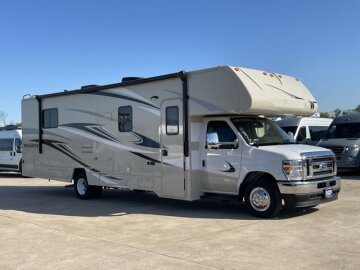 New 2025 Winnebago Minnie Winnie 31K