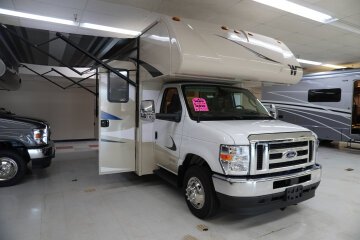 New 2025 Winnebago Minnie Winnie