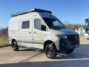 New 2025 Winnebago Revel Sport 44N