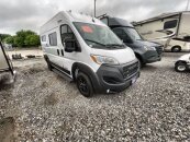 New 2025 Winnebago Solis Pocket 36A