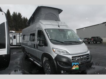 New 2025 Winnebago Solis 59PX