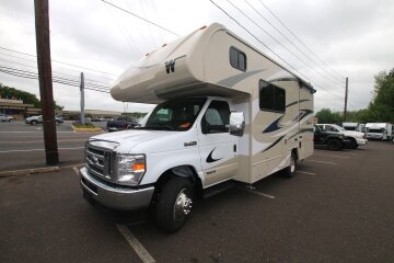 New 2025 Winnebago Spirit