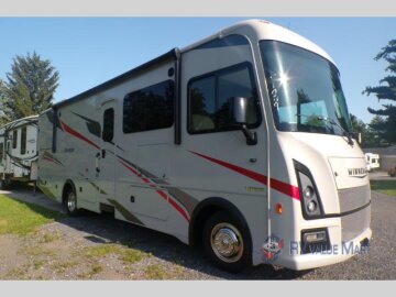 New 2025 Winnebago Sunstar 31B