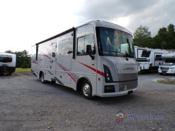 New 2025 Winnebago Sunstar 31B