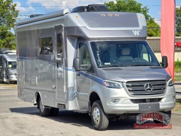 New 2025 Winnebago View 24T