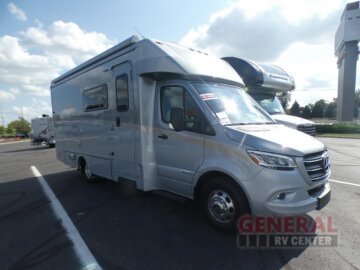 New 2025 Winnebago View 24T