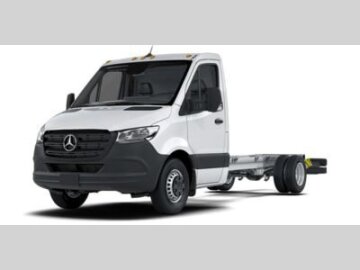 New 2025 Winnebago View 24R