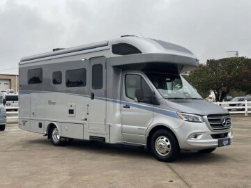 New 2025 Winnebago View 24R