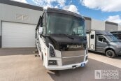 New 2025 Winnebago Vista 31B