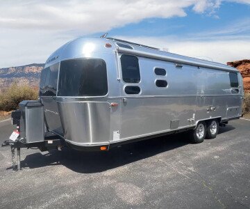 New 2026 Airstream Classic