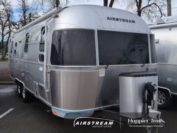 New 2026 Airstream Flying Cloud