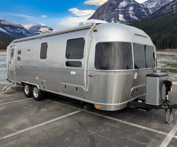 New 2026 Airstream Flying Cloud