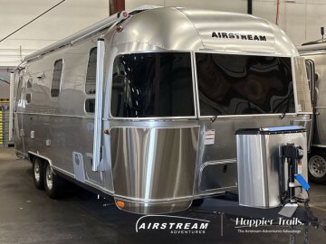 New 2026 Airstream Globetrotter