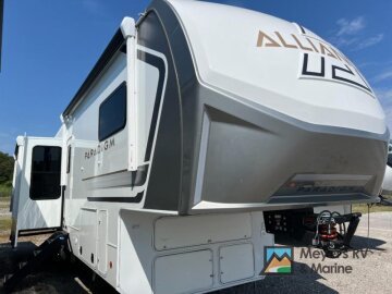 New 2026 Alliance Paradigm 310RL