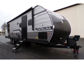 New 2026 Coachmen Catalina Legacy Edition 323BHDSCK