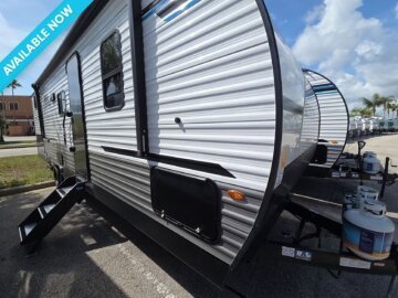 New 2026 Coachmen Clipper