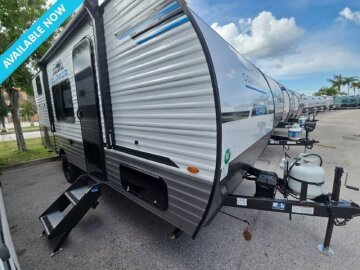 New 2026 Coachmen Clipper