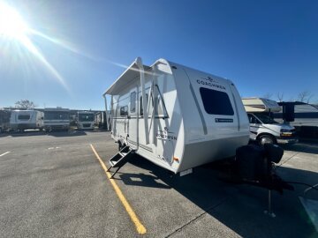 New 2026 Coachmen Freedom Express