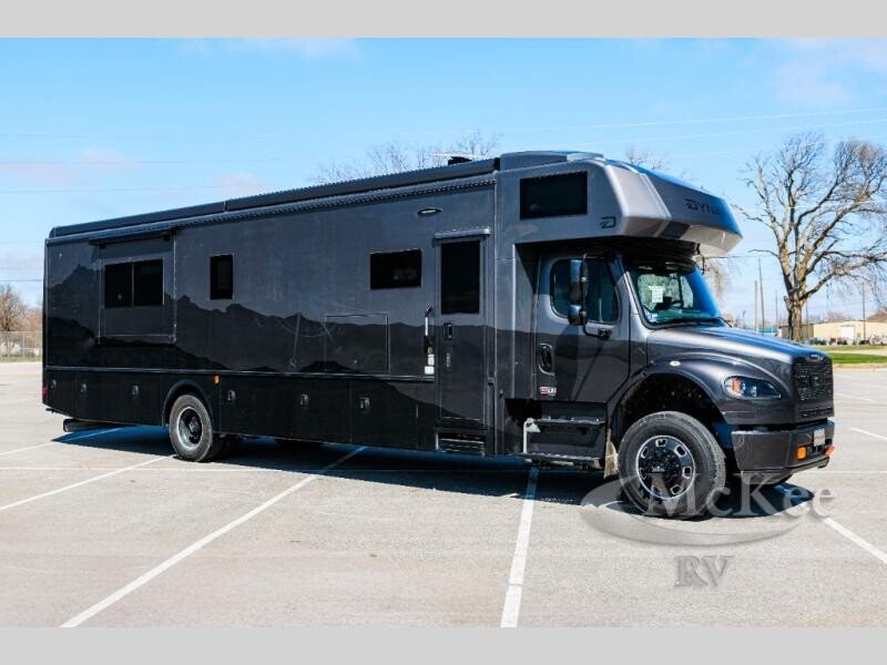 New 2026 Dynamax DX3 37RB