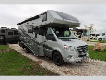 New 2026 Dynamax Isata 24FW