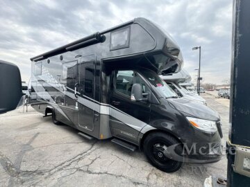 New 2026 Dynamax Isata