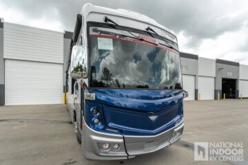 New 2026 Fleetwood Discovery 38W