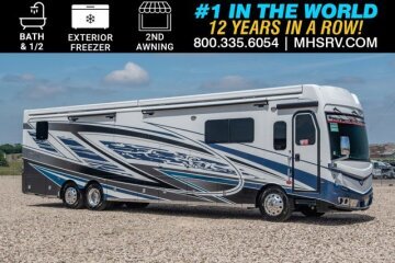 New 2026 Fleetwood Discovery 44S